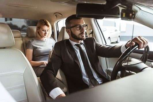 location-voiture-avec-chauffeur-dans-le-06